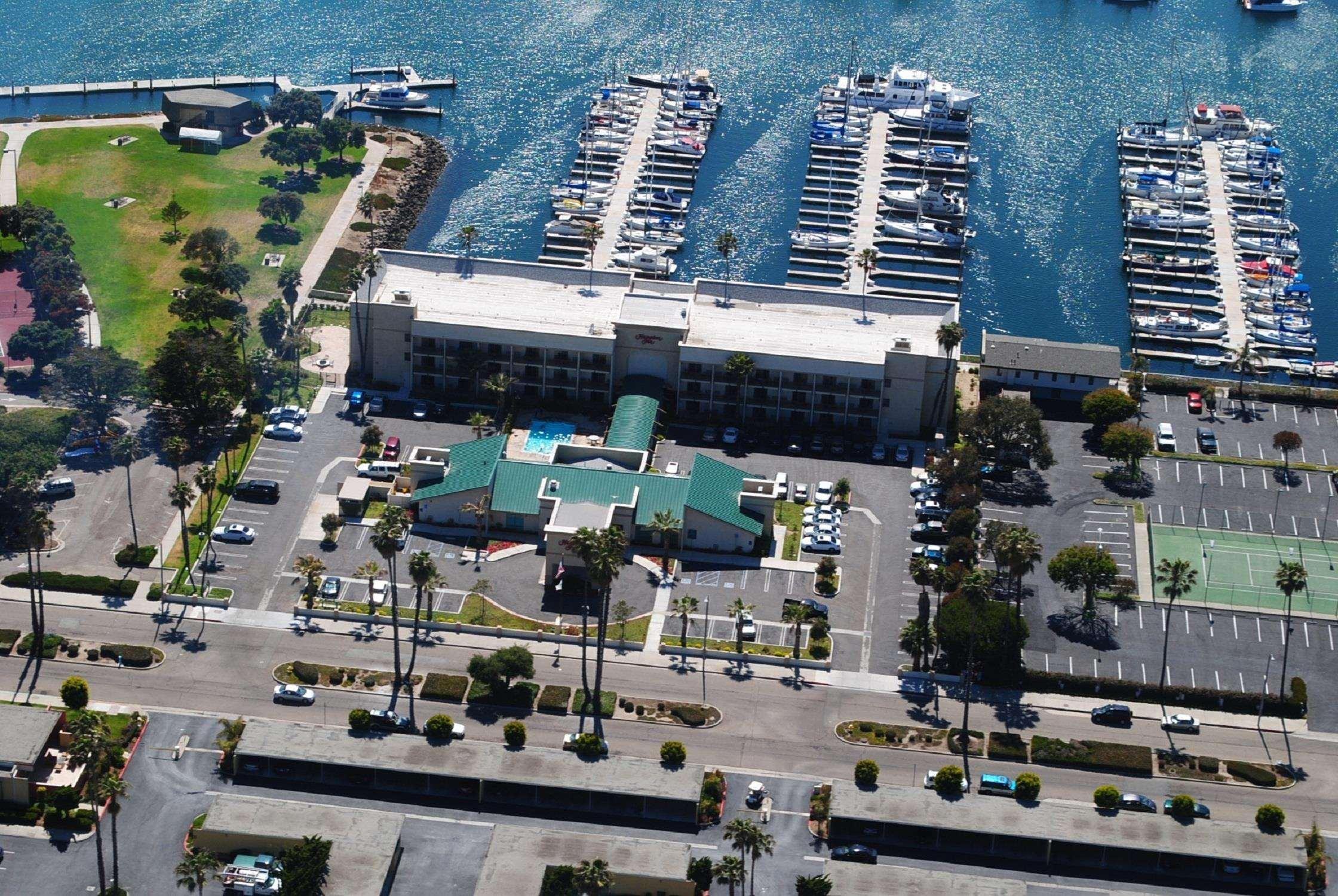 Hampton Inn Channel Islands Harbor Окснард Экстерьер фото