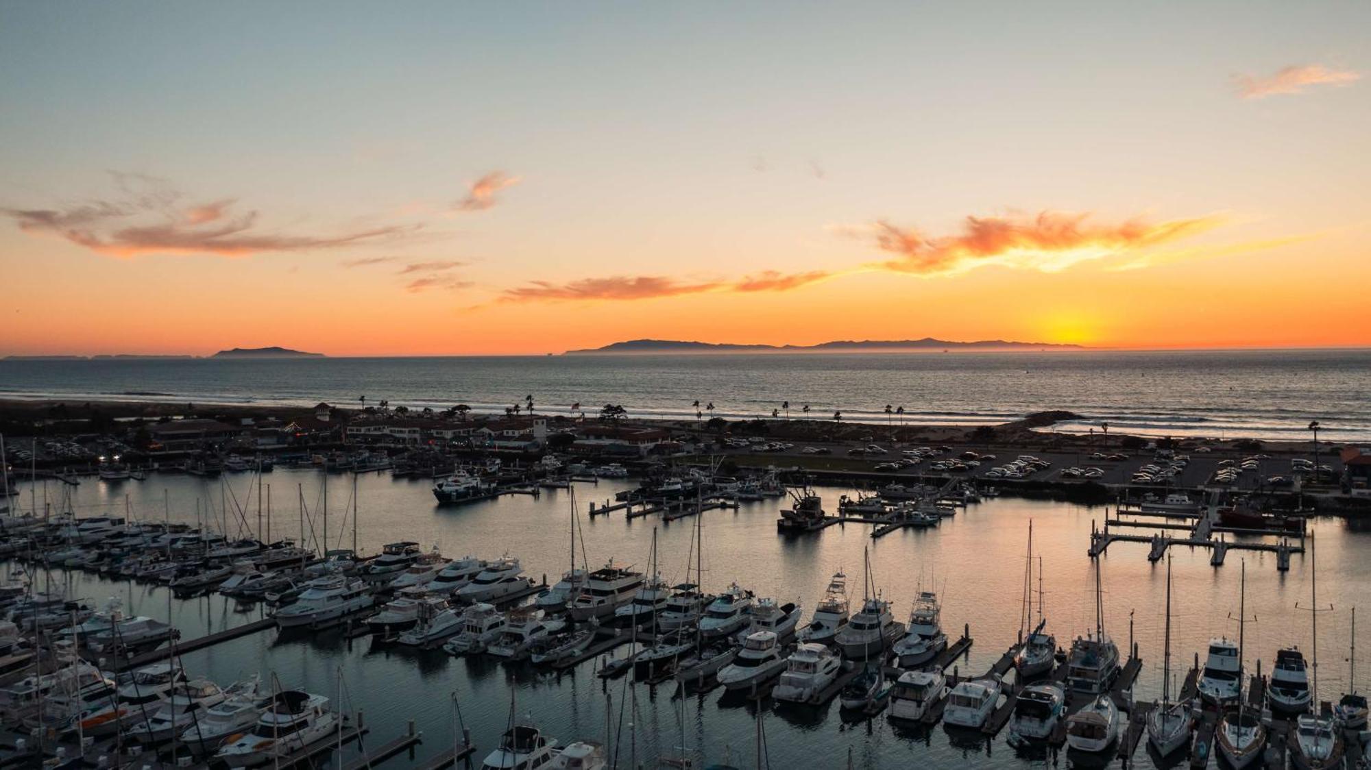 Hampton Inn Channel Islands Harbor Окснард Экстерьер фото